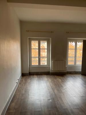 Appartement - 64 m² - 2 pièces