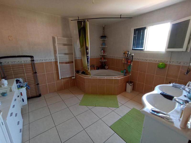 Maison - 177 m² - 7 pièces