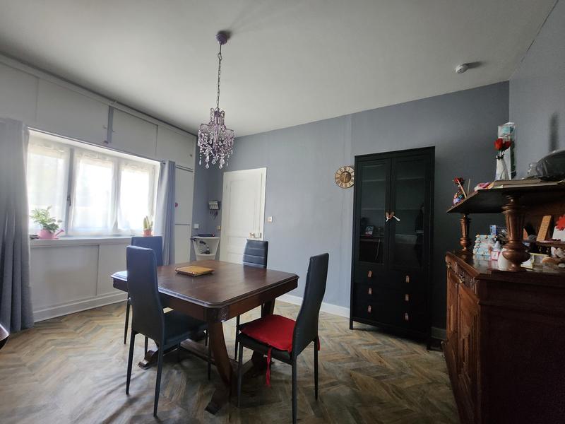 Maison - 100 m² - 6 pièces