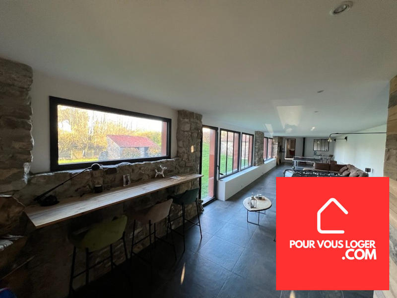 Maison ancienne - 280 m² - 8 pièces