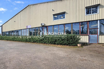 Local d'activités - 1 800 m²