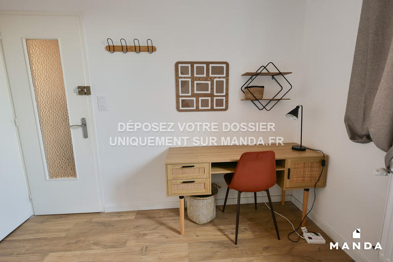 Chambre - 10 m² - 4 pièces