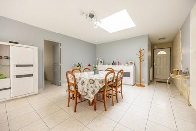 Maison - 144 m² - 6 pièces