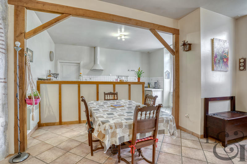 Maison - 105 m² - 4 pièces