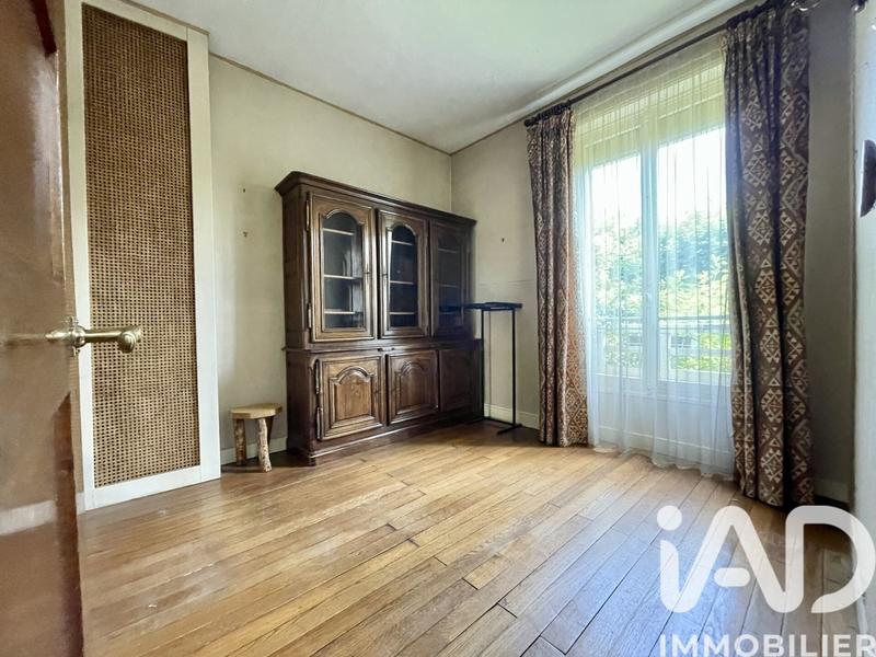 Maison - 205 m² - 9 pièces