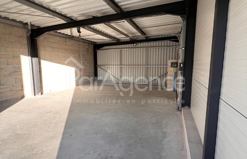 Parking / Garage - 70 m²