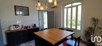 Maison - 205 m² - 9 pièces