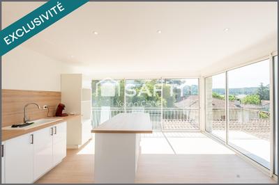 Appartement - 120 m² - 4 pièces