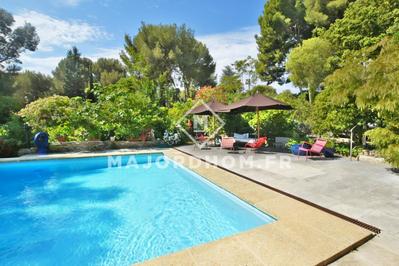 Maison - 215 m² - 7 pièces