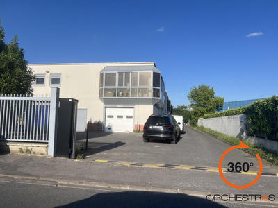 Local d'activités - 245 m²