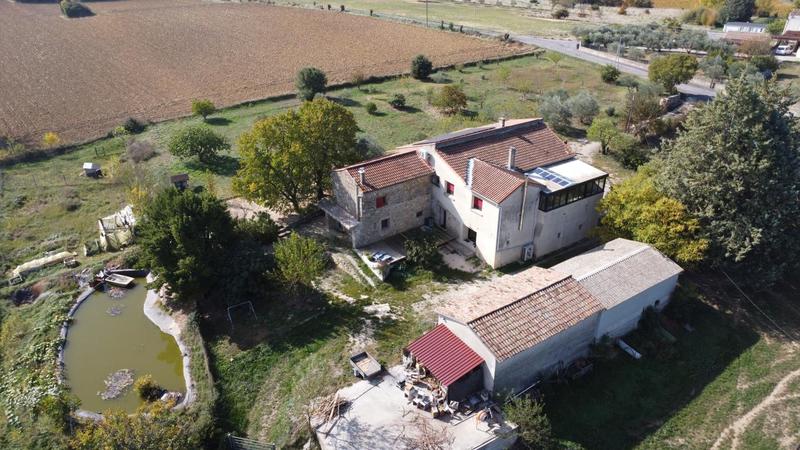 Mas - 273 m² - 17 pièces