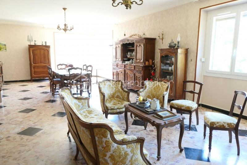 Maison de maîtres - 200 m² - 5 pièces