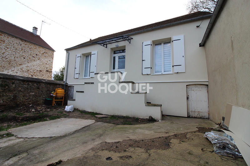 Maison - 92 m² - 4 pièces