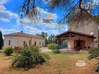 Demeure - 920 m² - 12 pièces