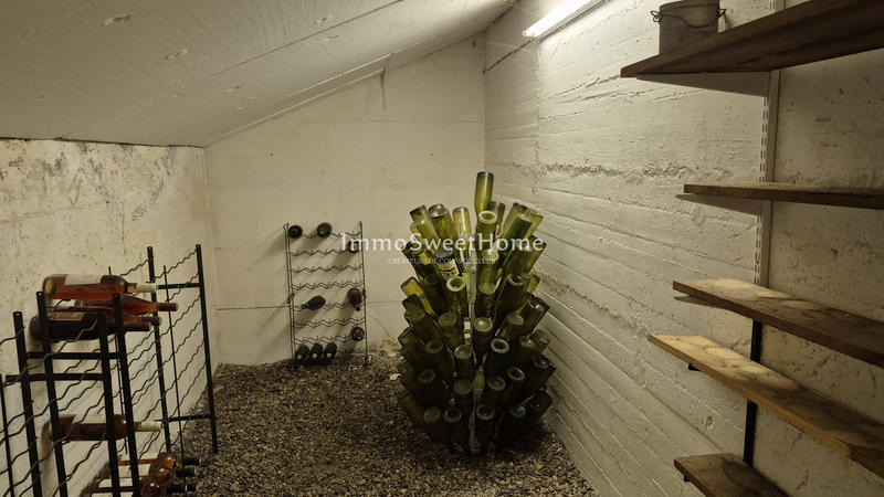 Villa - 242 m² - 9 pièces