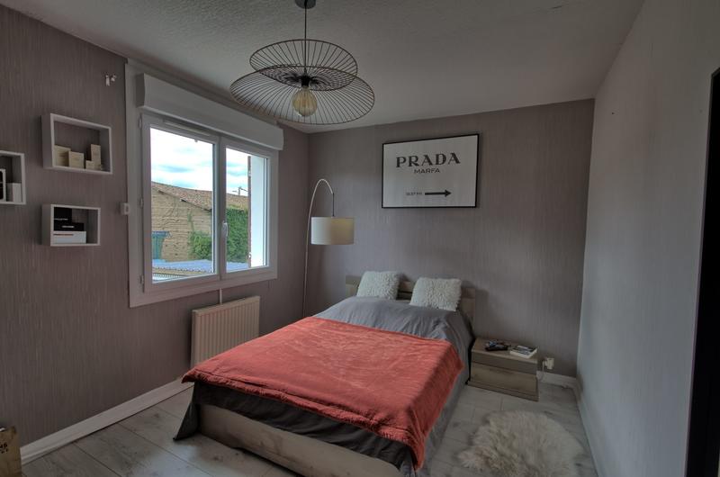 Maison traditionnelle - 181 m² - 7 pièces