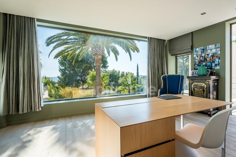 Maison - 192 m² - 6 pièces