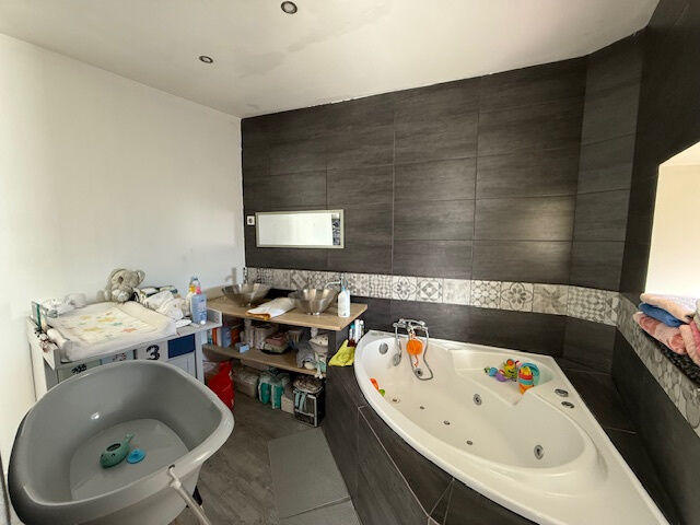 Maison - 109 m² - 4 pièces