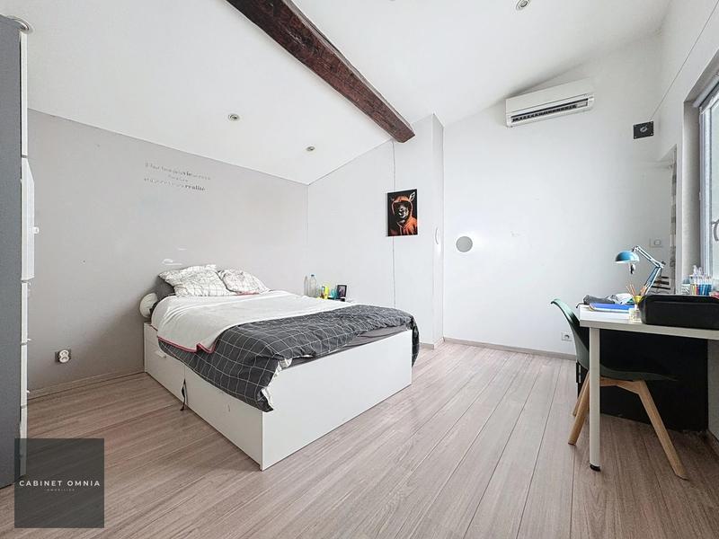 Appartement - 96 m² - 4 pièces