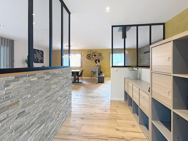 Maison - 94 m² - 5 pièces