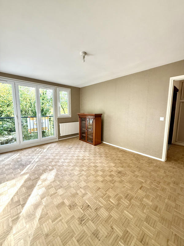 Appartement - 82 m² - 5 pièces