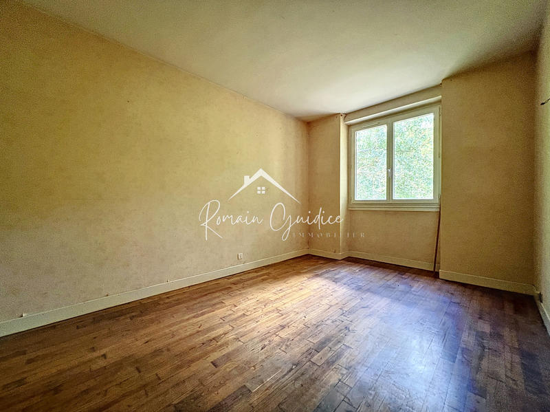 Maison - 175 m² - 8 pièces