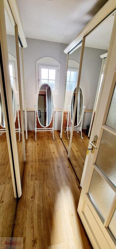 Maison - 201 m² - 5 pièces