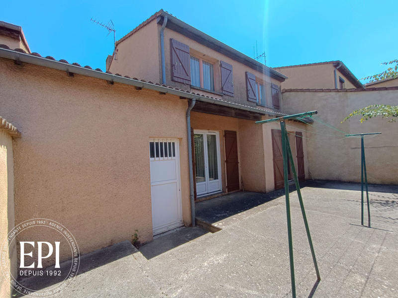 Maison - 95 m² - 5 pièces