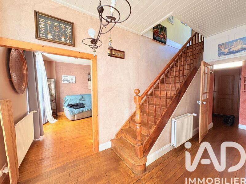 Maison - 151 m² - 6 pièces