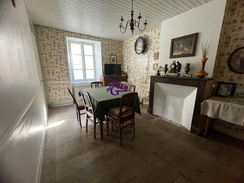 Maison traditionnelle - 85 m² - 5 pièces