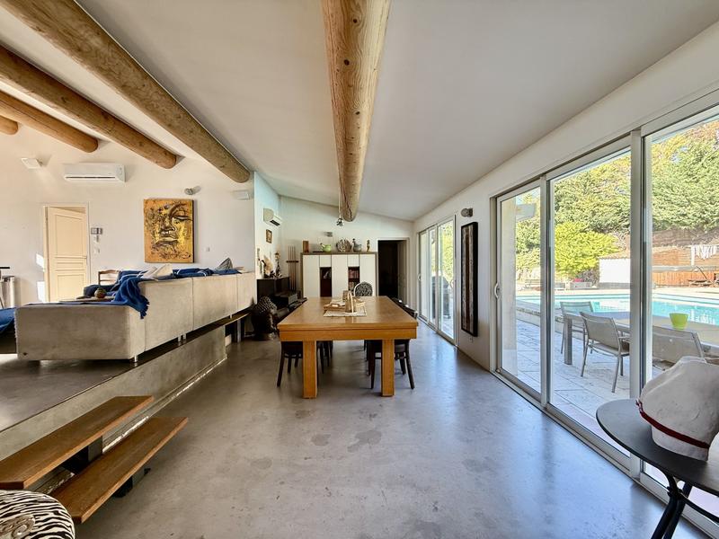 Villa - 280 m² - 8 pièces