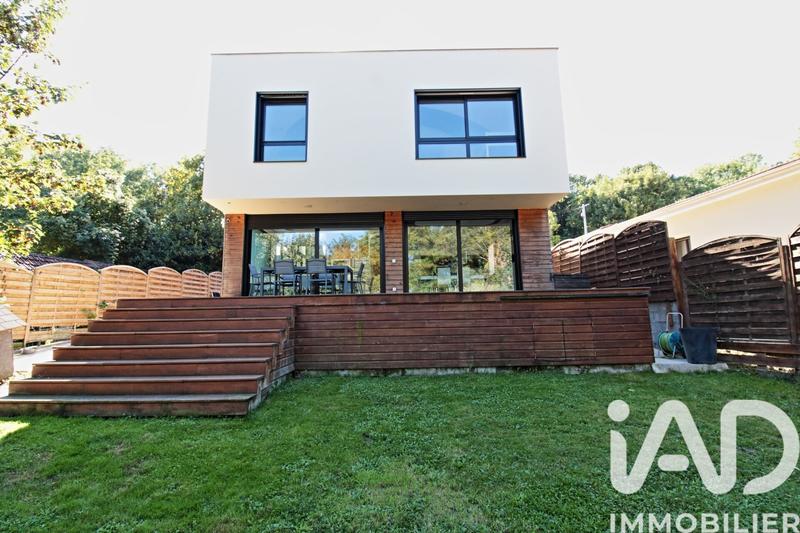 Maison de maîtres - 132 m² - 6 pièces