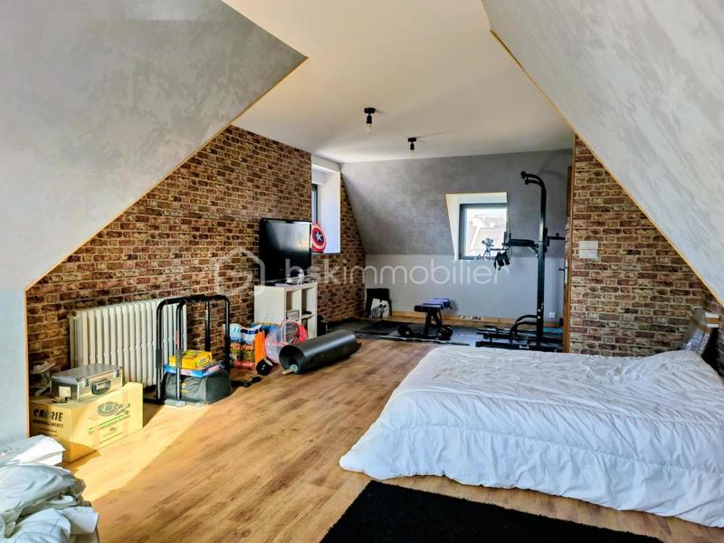 Maison traditionnelle - 174 m² - 6 pièces