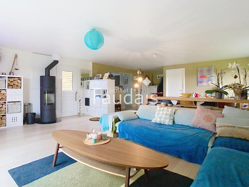 Maison - 142 m² - 8 pièces