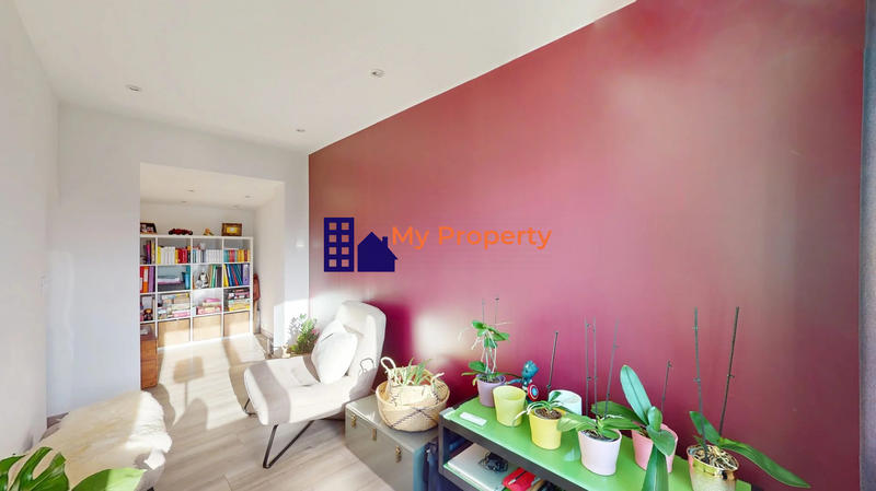 Maison - 96 m² - 5 pièces