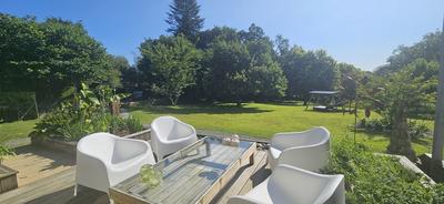 Maison - 220 m² - 5 pièces