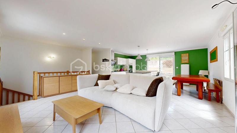 Maison - 140 m² - 7 pièces