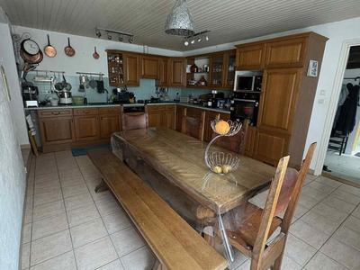 Maison - 160 m² - 8 pièces