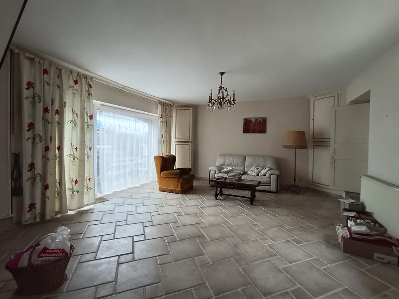 Maison - 180 m² - 8 pièces