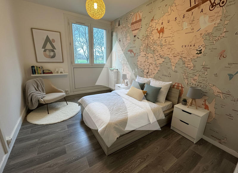 Appartement - 92 m² - 5 pièces