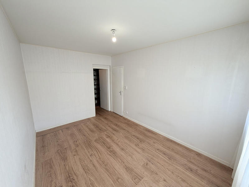 Appartement - 99 m² - 5 pièces