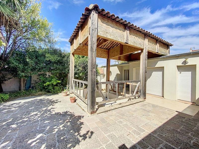 Maison - 178 m² - 6 pièces