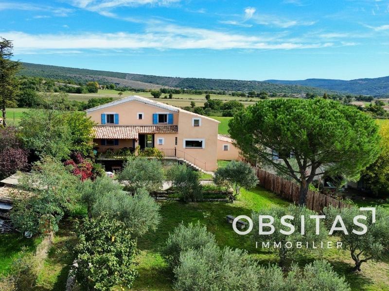 Maison - 195 m² - 6 pièces