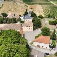 Château - 3 706 m² - 13 pièces