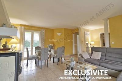 Maison - 94 m² - 4 pièces