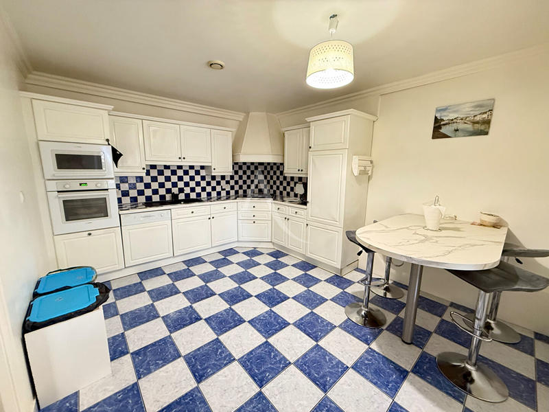 Maison - 131 m² - 6 pièces