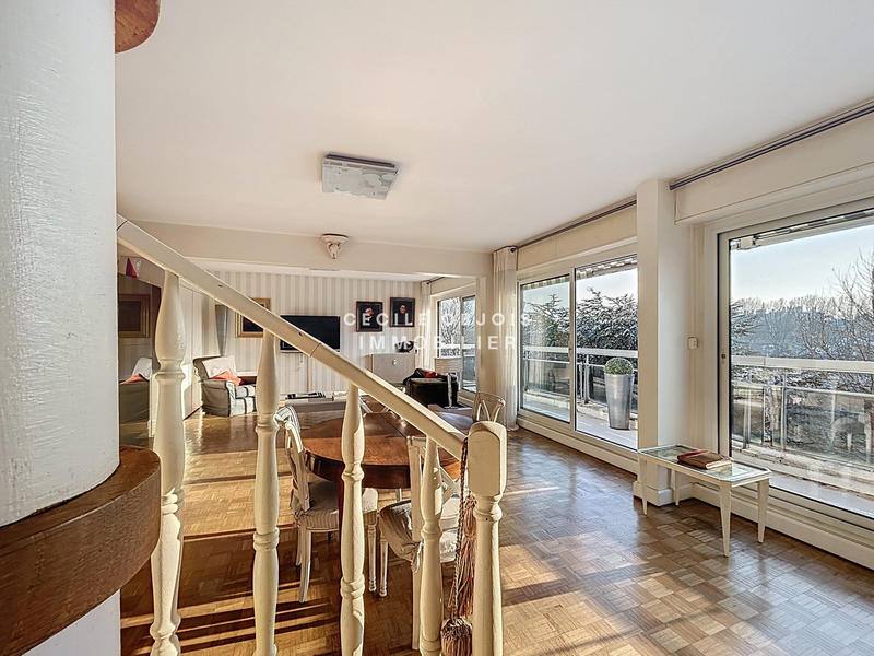 Duplex - 111 m² - 5 pièces