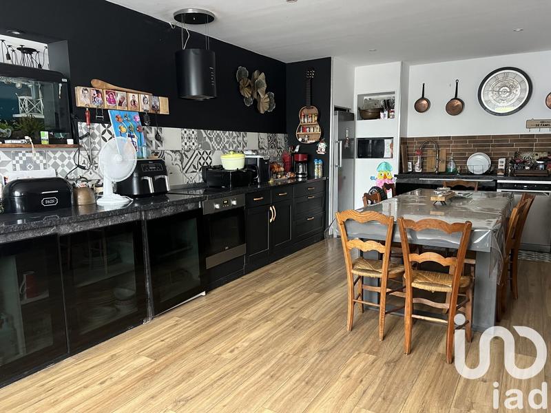 Maison de village - 244 m² - 9 pièces