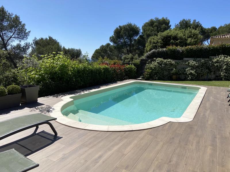 Maison - 180 m² - 6 pièces