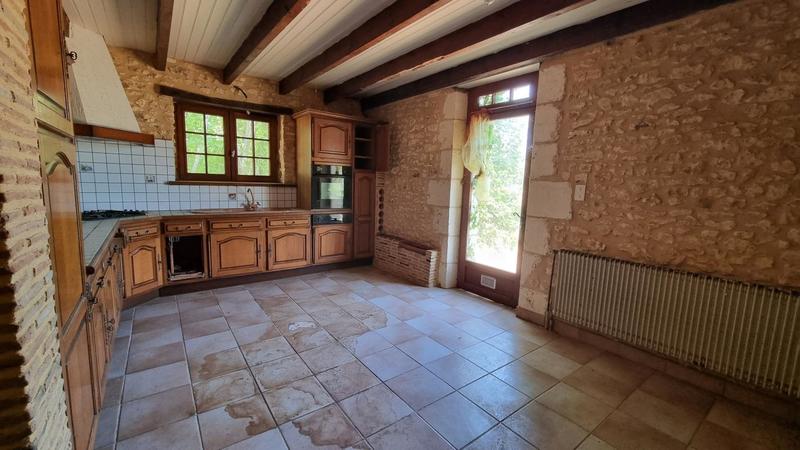 Maison en pierre - 84 m² - 3 pièces